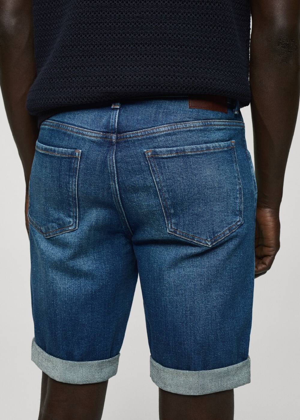 Mango Slim Fit-Jeans-Bermudashorts 50% Rabatt mit kostenlosem Versand