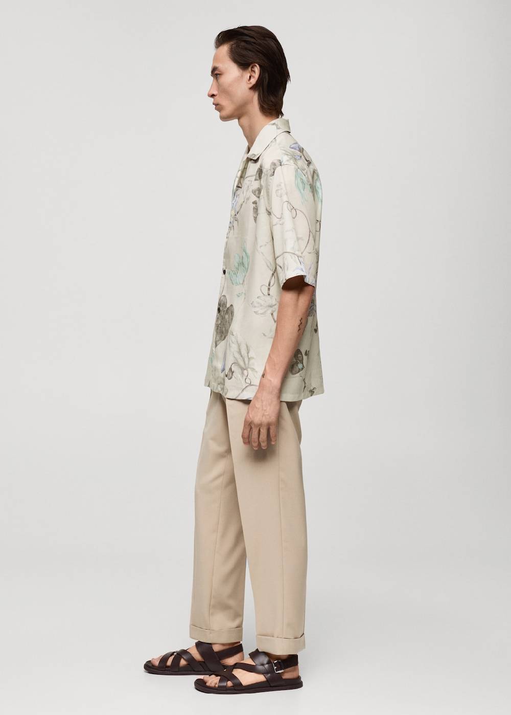 Mango Fließendes Hemd mit floralem Muster Flash Sale