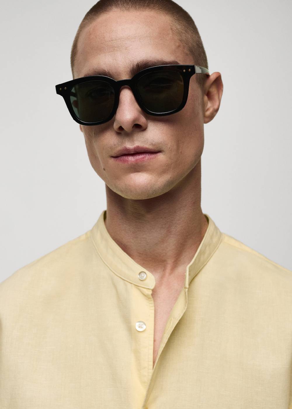 Mango Classic Fit-Leinenhemd Cyber Monday