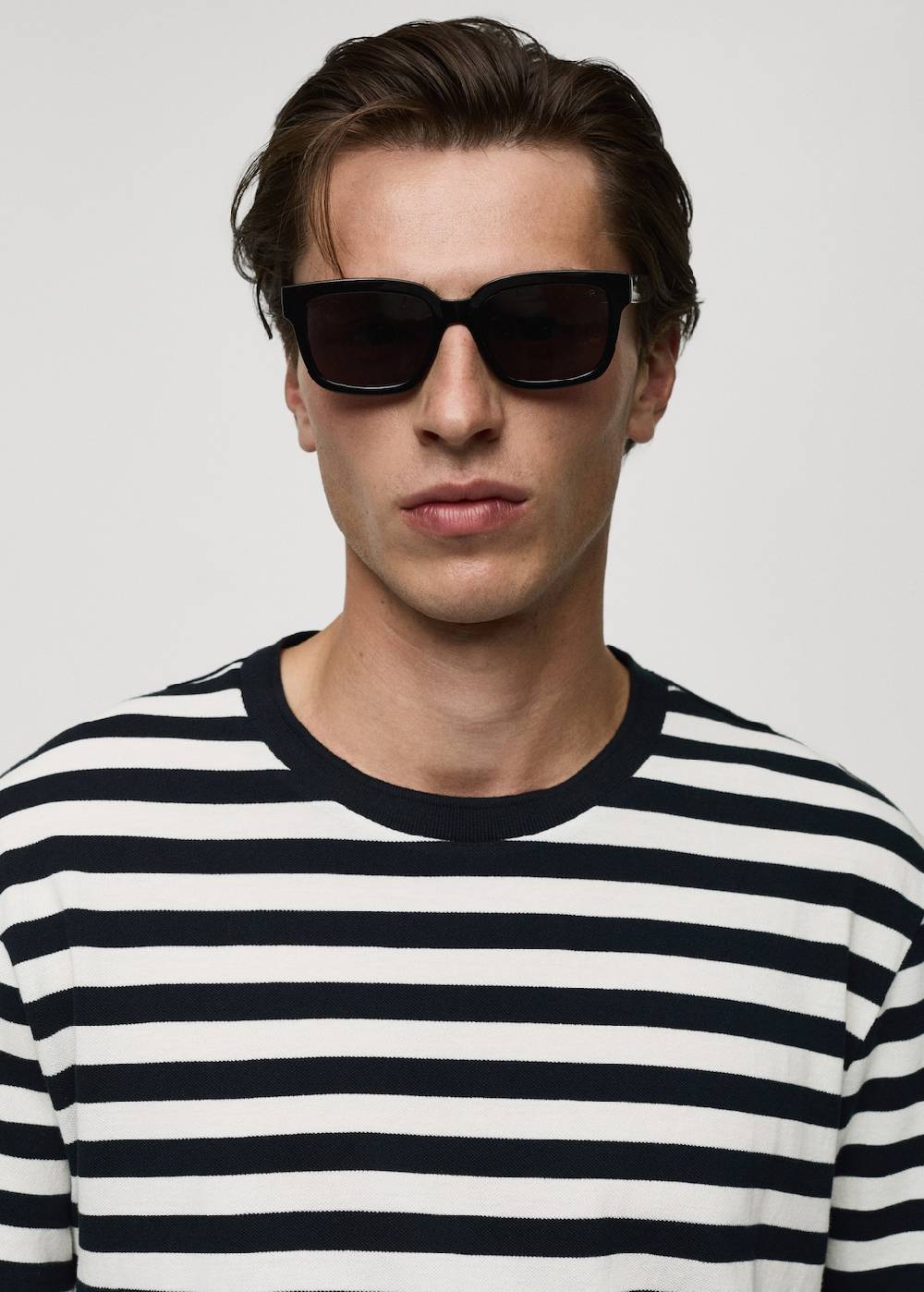 Mango Gestreiftes Regular-Fit-T-Shirt aus 100 % Baumwolle Online Outlet