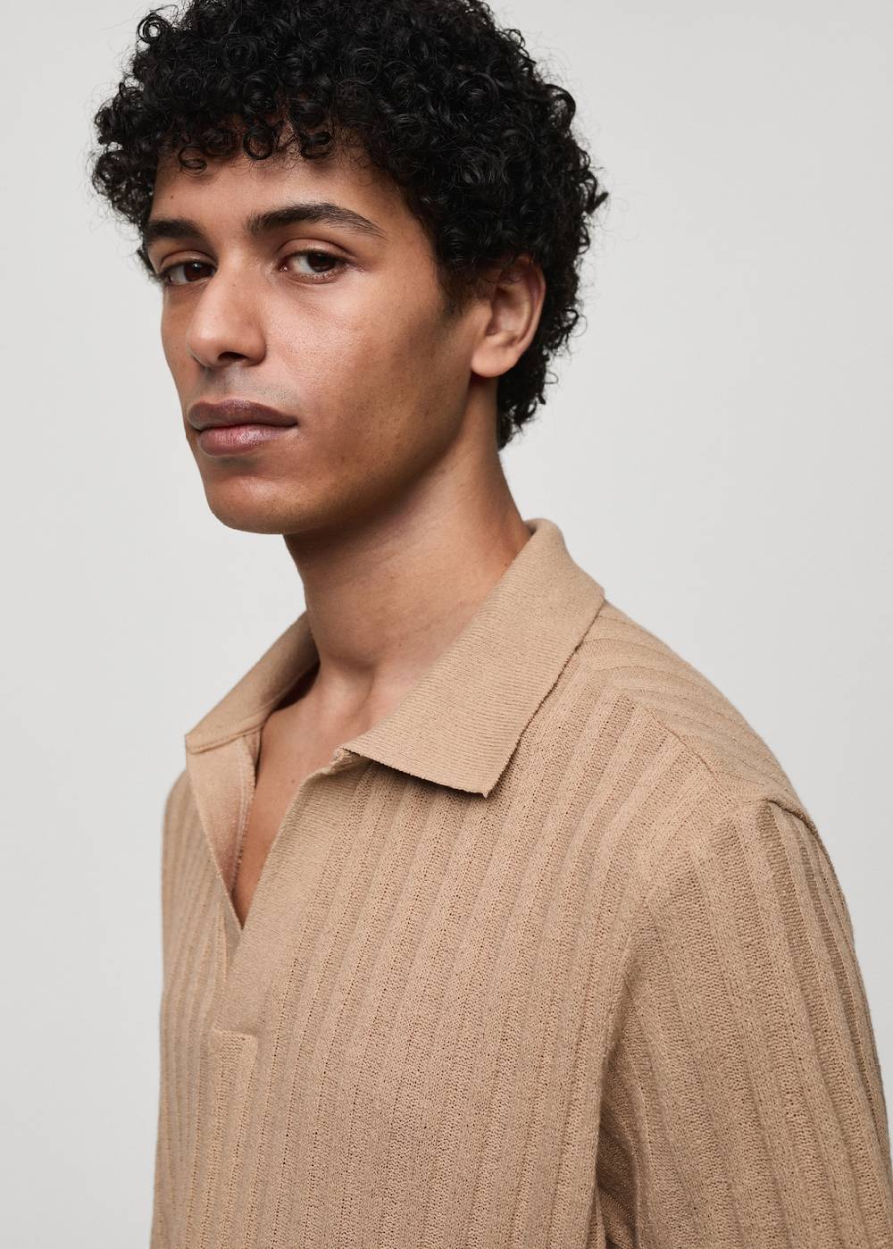 Mango Geripptes Regular-Fit-Poloshirt aus Baumwolle Räumungsverkauf