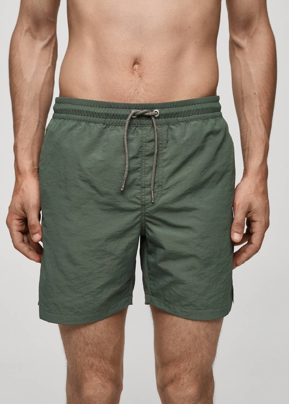 Mango Einfarbige Badeshorts mit Kordelzug Sonderangebot der Fabrik