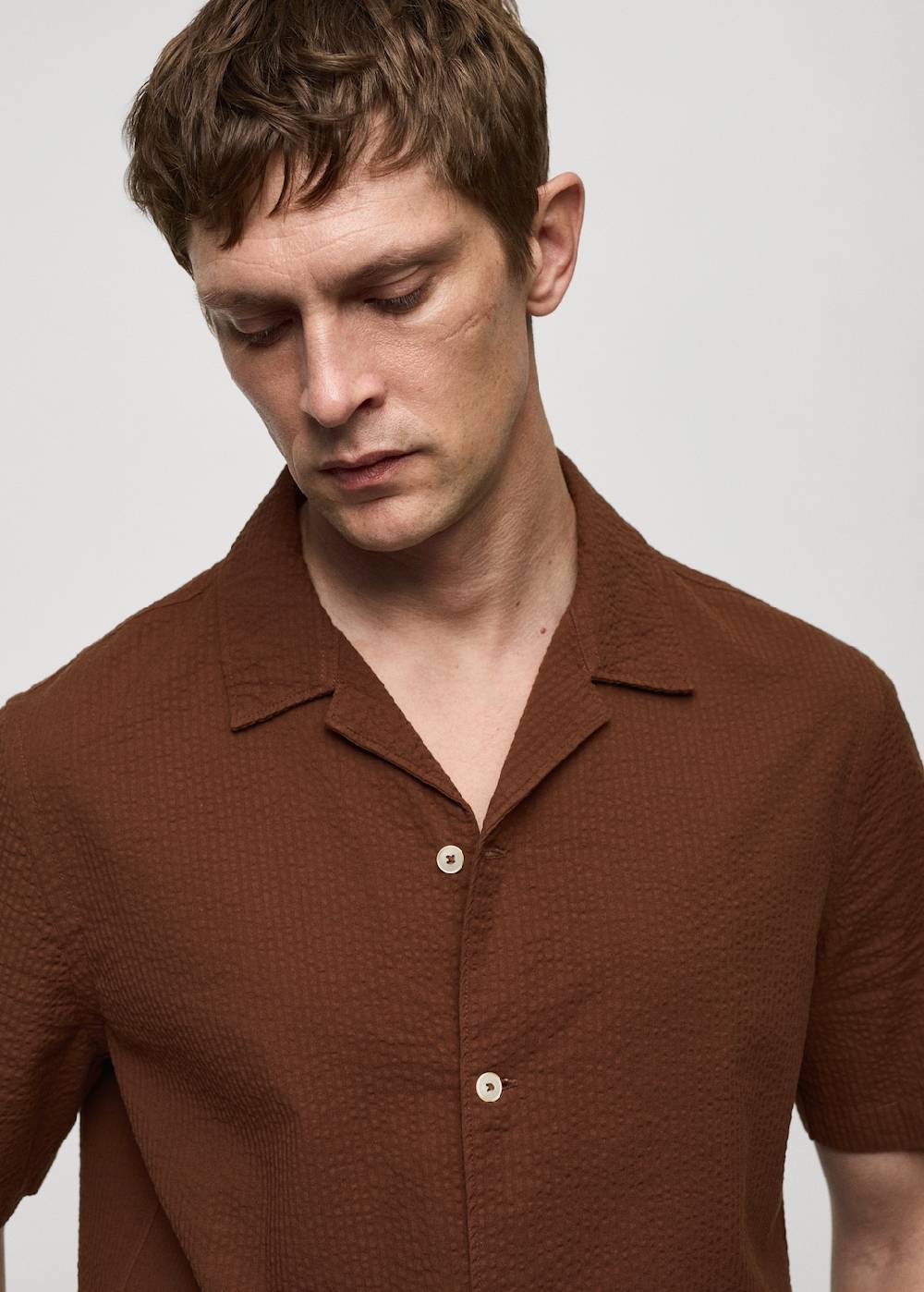 Mango Regular-Fit-Hemd aus 100 % Seersucker-Baumwolle Speichern exportieren