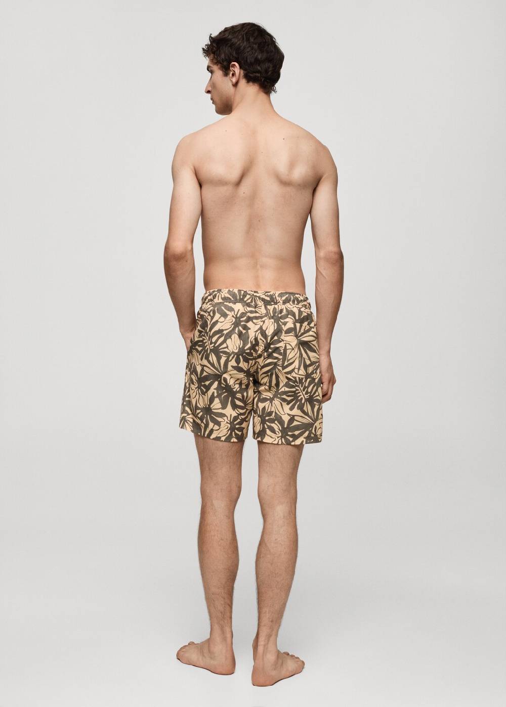 Mango Badeshorts mit floralem Dessin im Angebot