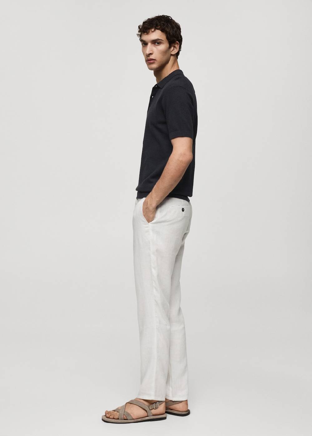 Mango Kurzärmliges Strick-Poloshirt Weihnachtsangebot