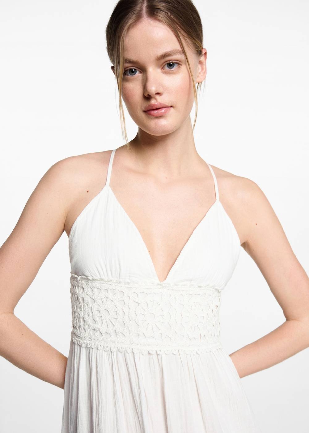 Mango Maxi-Kleid mit besticktem Volant Bestseller