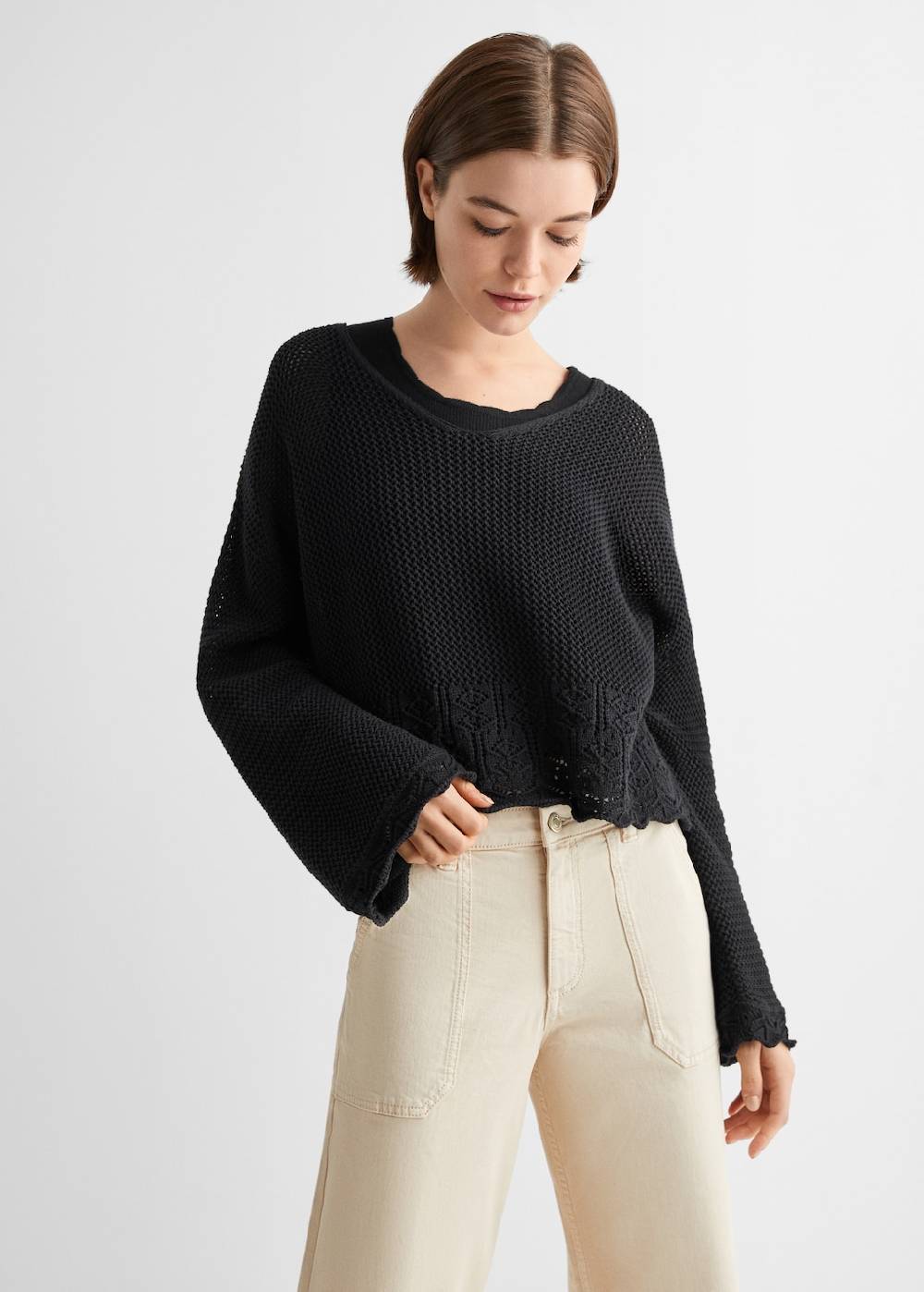 Mango Lochstrickpullover mit V-Ausschnitt
