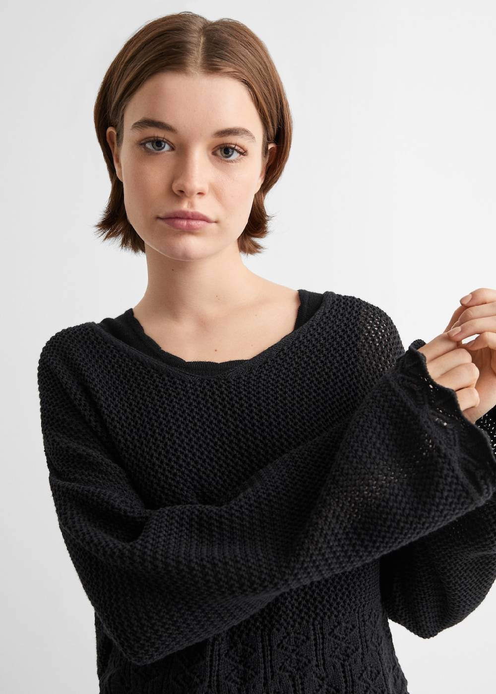 Mango Lochstrickpullover mit V-Ausschnitt Tägliche Deals