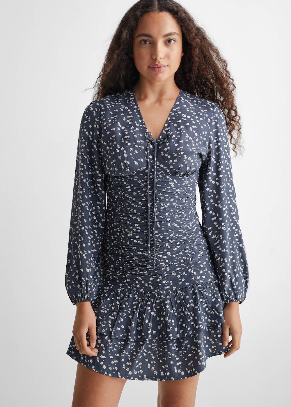 Mango Florales Kleid mit Raffdetails