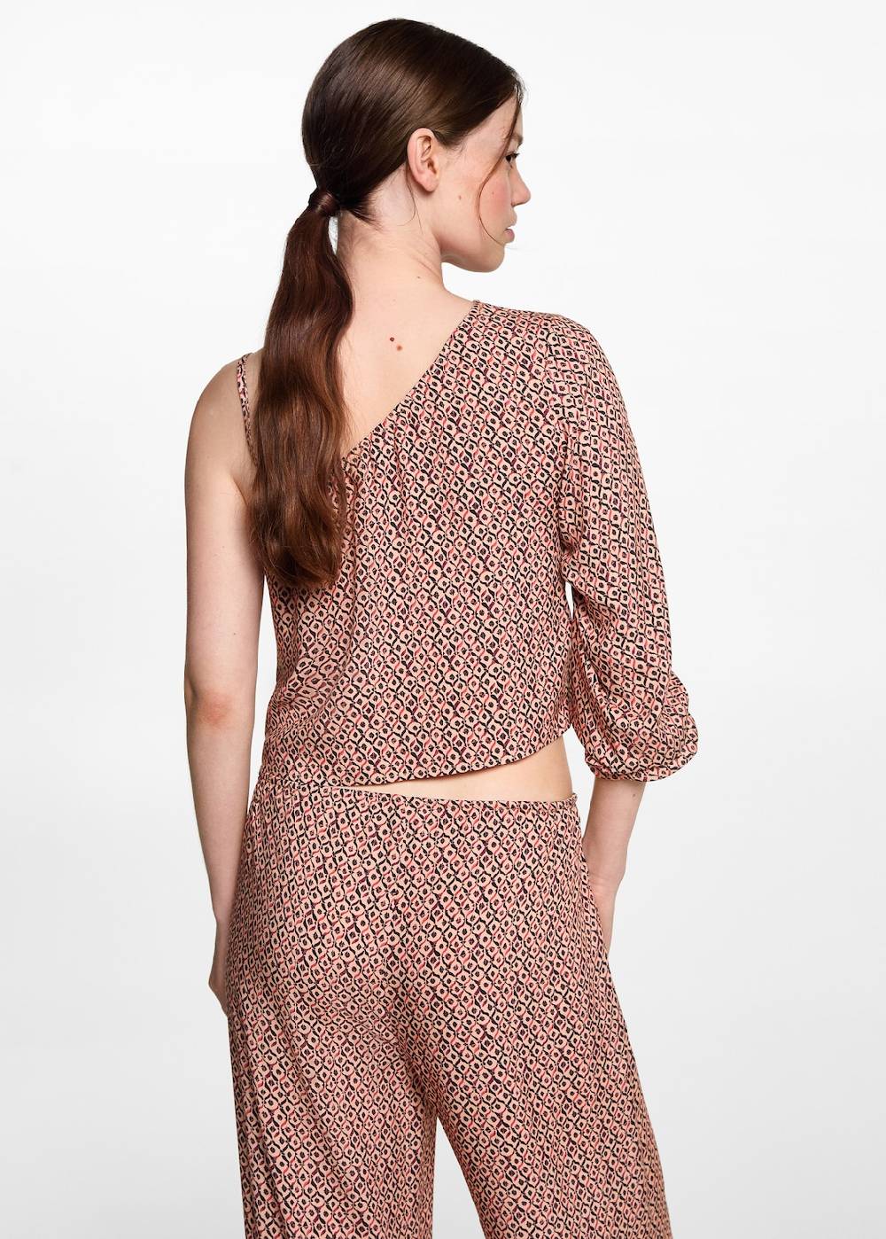 Mango Asymmetrische Bluse mit Motiv Vatertagsangebot