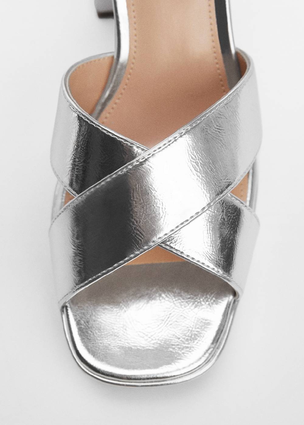 Mango Metallic-Sandale mit Absatz Top Angebot