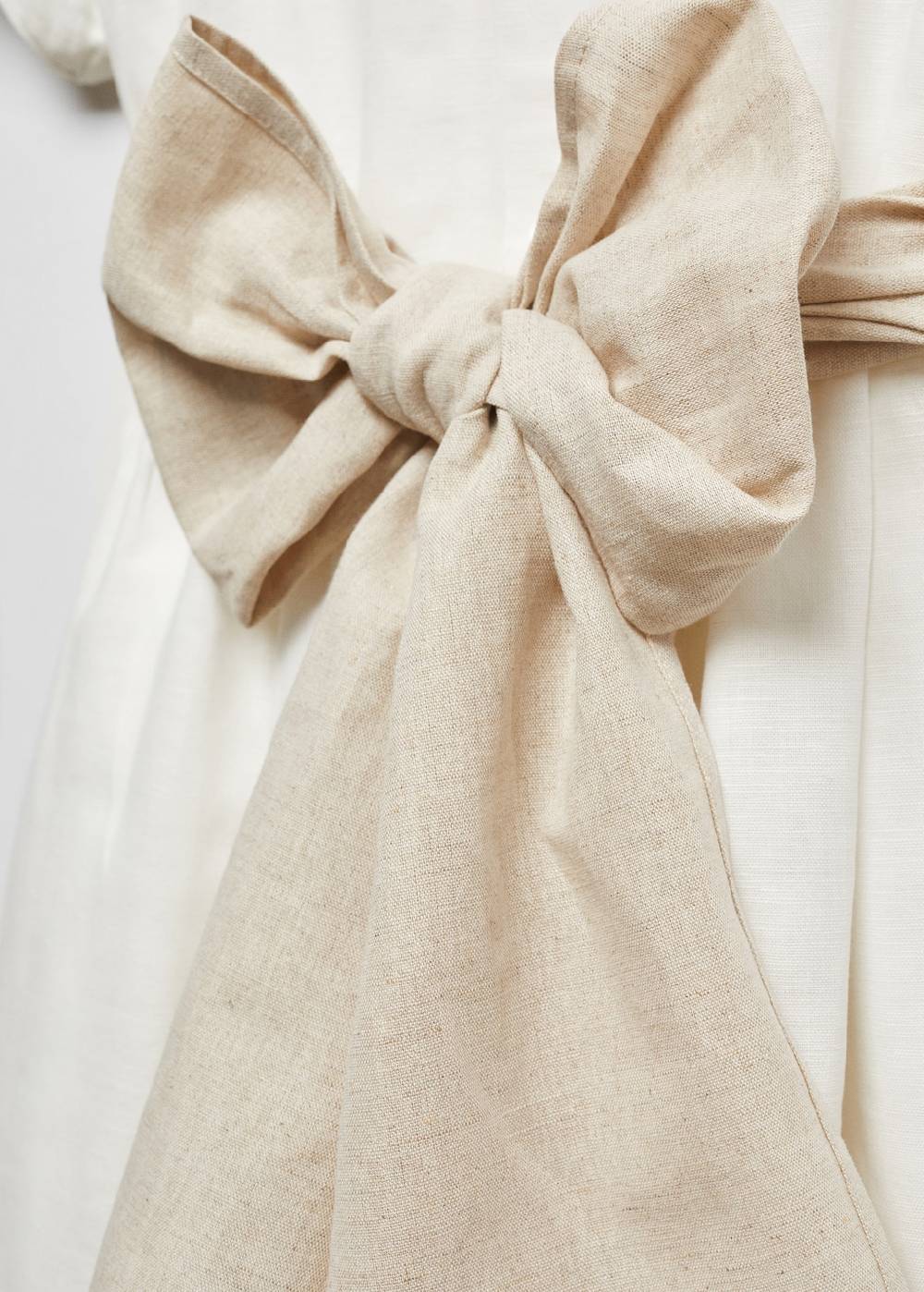 Mango Leinenkleid mit Schleife Neueste Stile