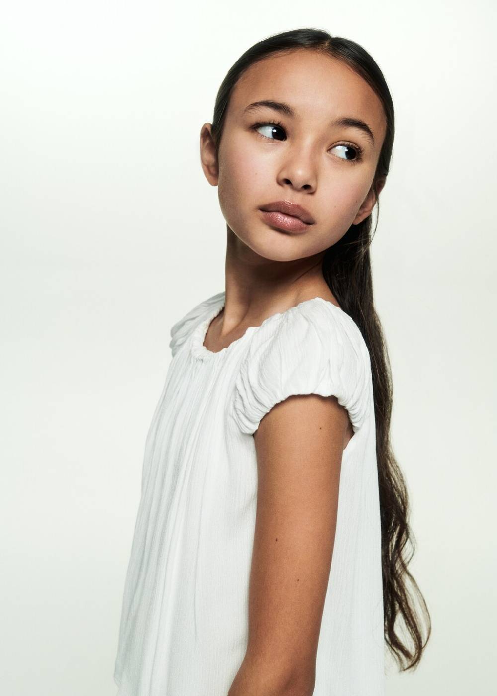 Mango Bluse mit gerafftem Detail Kostenloser Versand