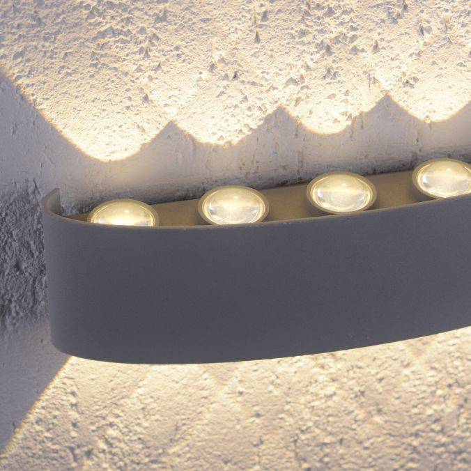 Paul Neuhaus LED-Wandleuchte, silberfarben, ovale Form, warmweiße Lichtfarbe, modern Begrenzt auf 3 Tage