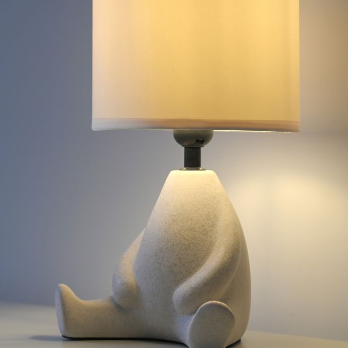 Paul Neuhaus LED Tischleuchte beige Männchen sitzend Stoffschirm mit Schnurschalter Heißer Verkauf