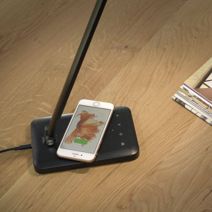 Paul Neuhaus LED Tischleuchte, schwarz, QI-Ladefunktion, Touchdimmer, CCT JETZT KAUFEN